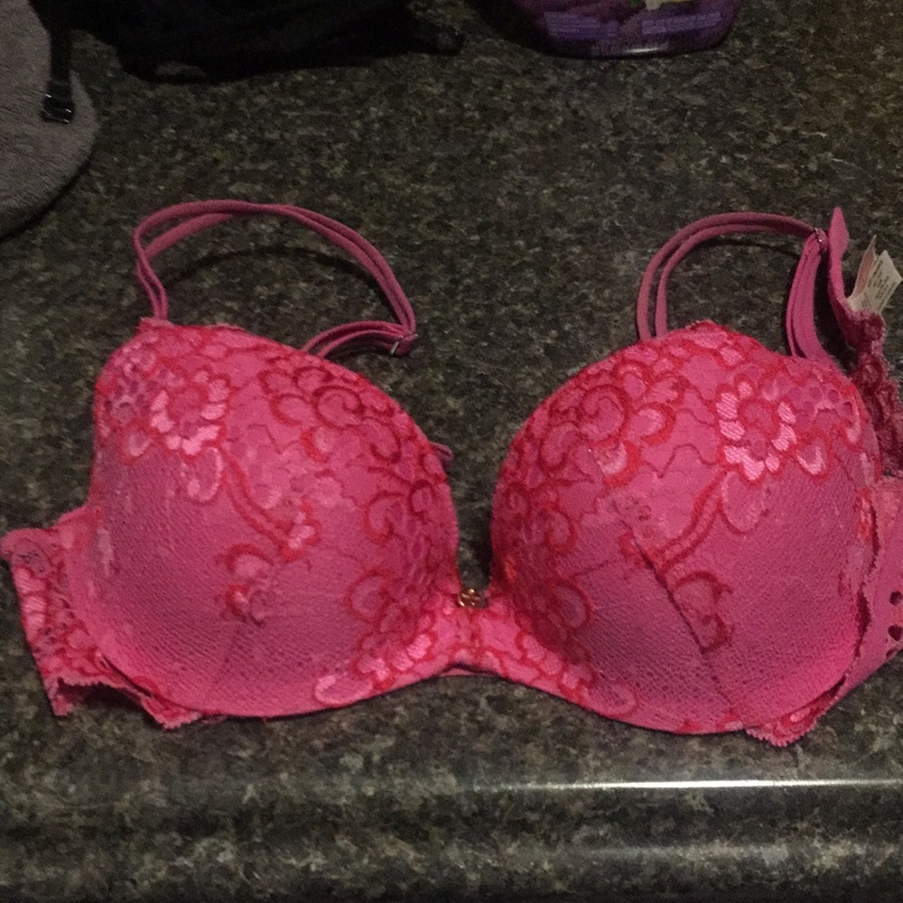 Victoria’s Secret push up bra